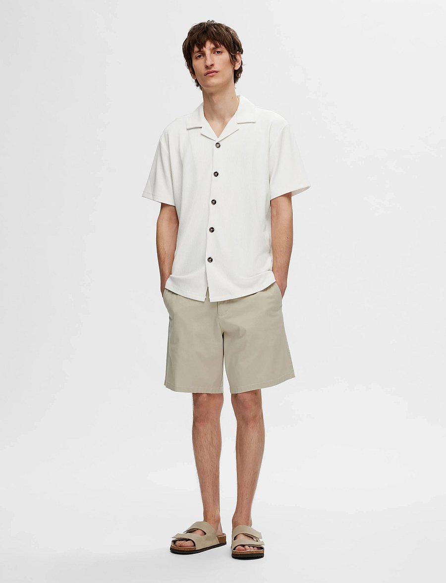 Selected - SLHLOOSE-PLISSE RESORT SS SHIRT EX - chemises à manches courtes - egret - 3