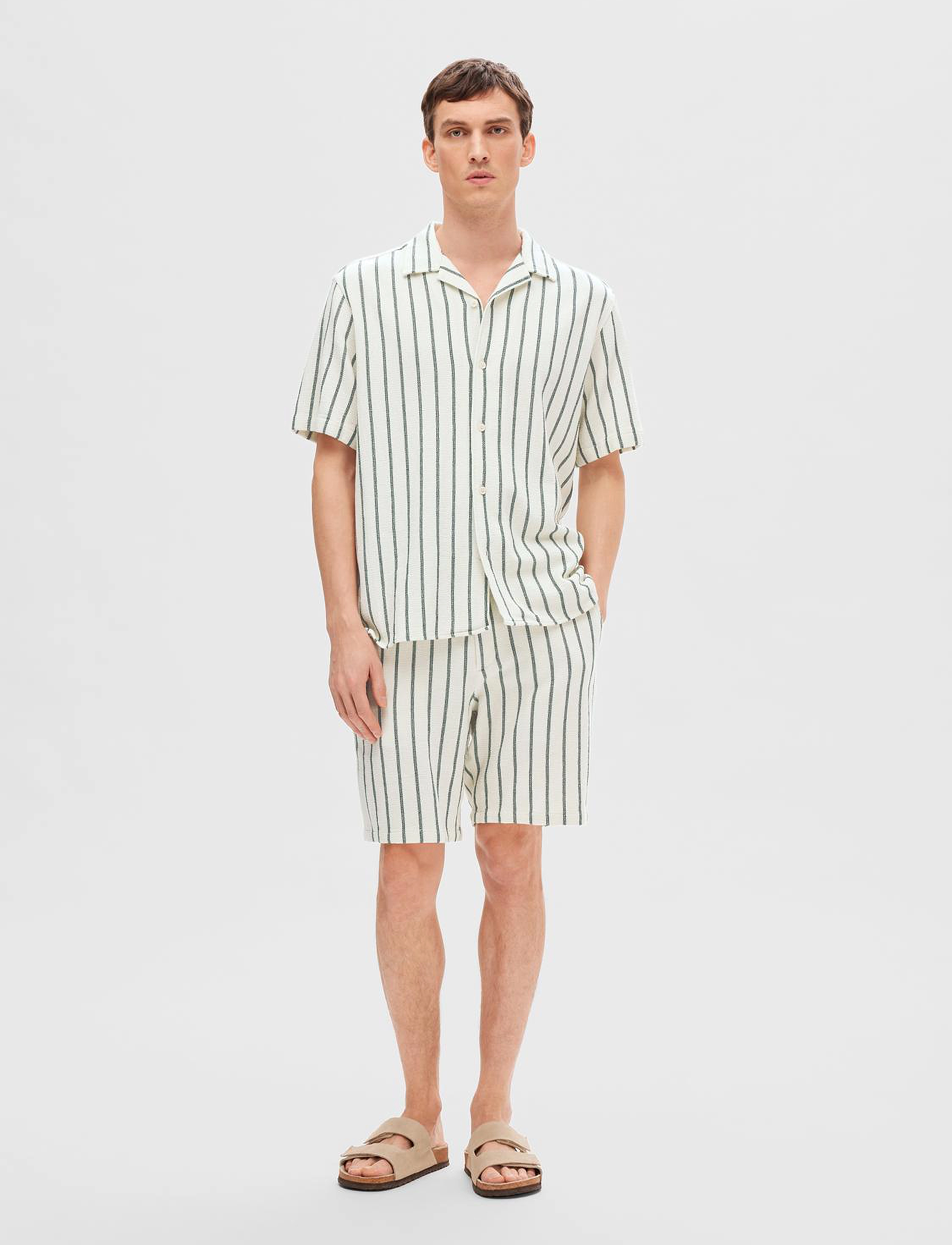 Selected - SLHREGSAL SHORTS - casual shorts - eden - 3
