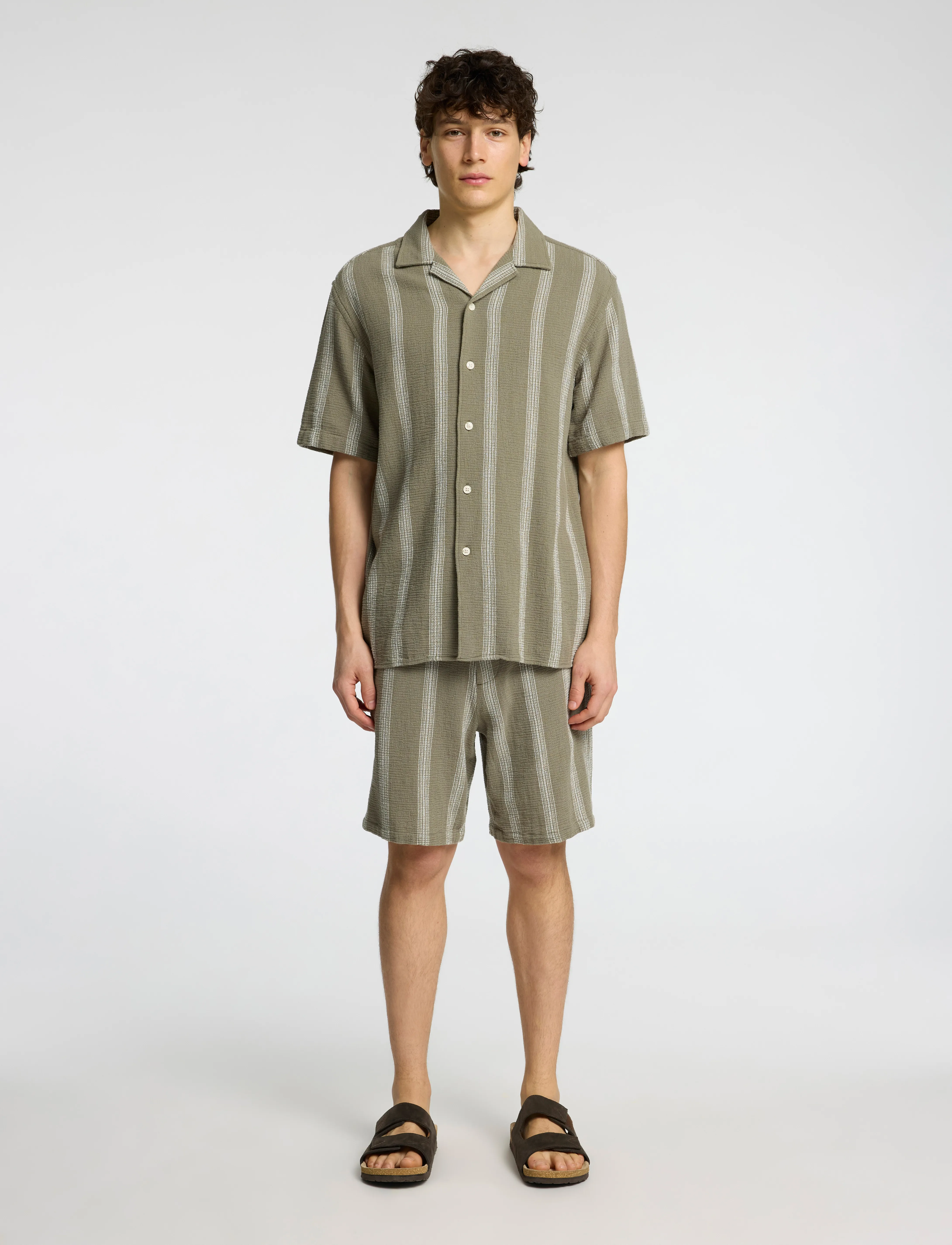 Selected SLHREGSAL SHORTS - Kollektioner - VETIVER / green