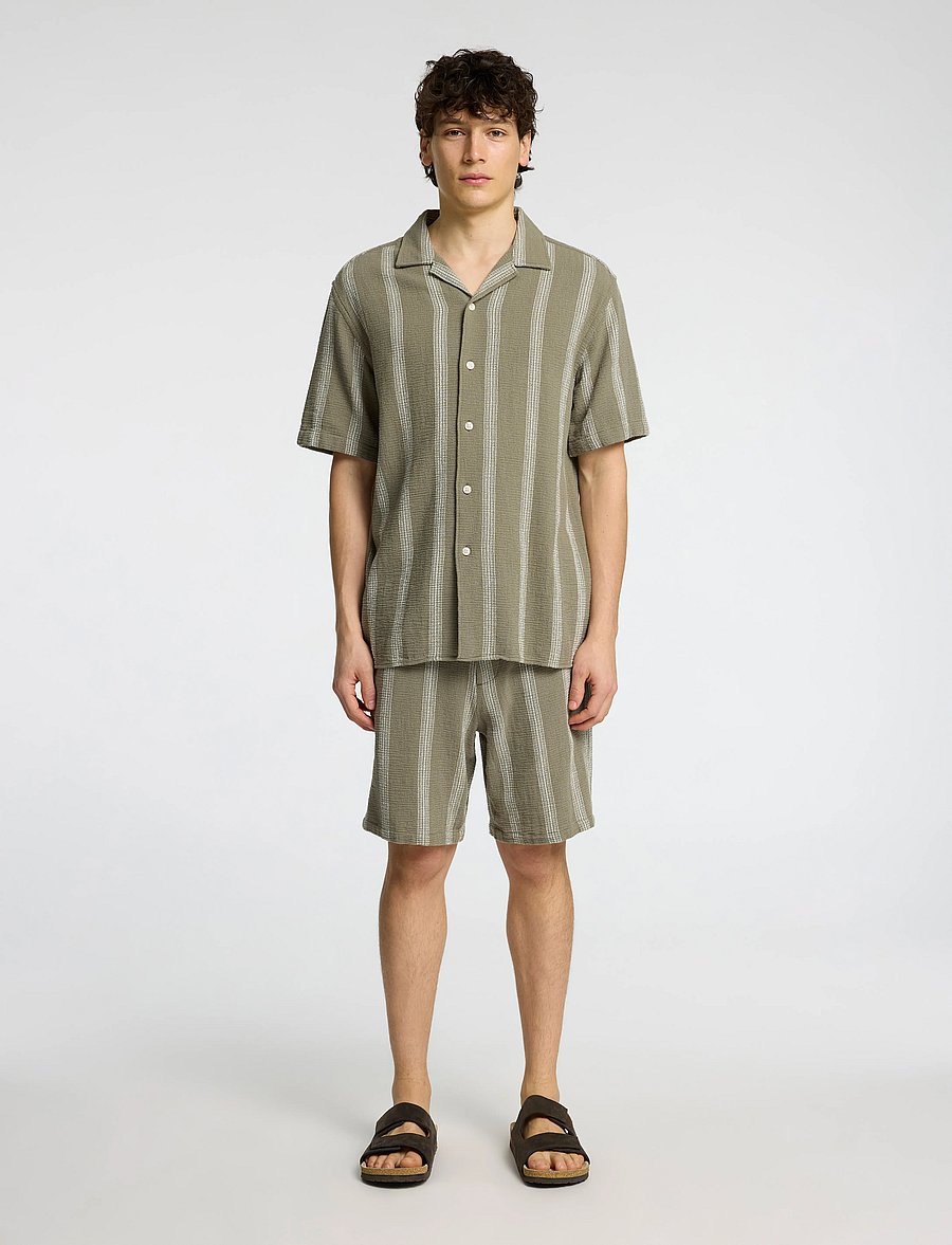 Selected - SLHREGSAL SHORTS - short décontracté - vetiver - 0