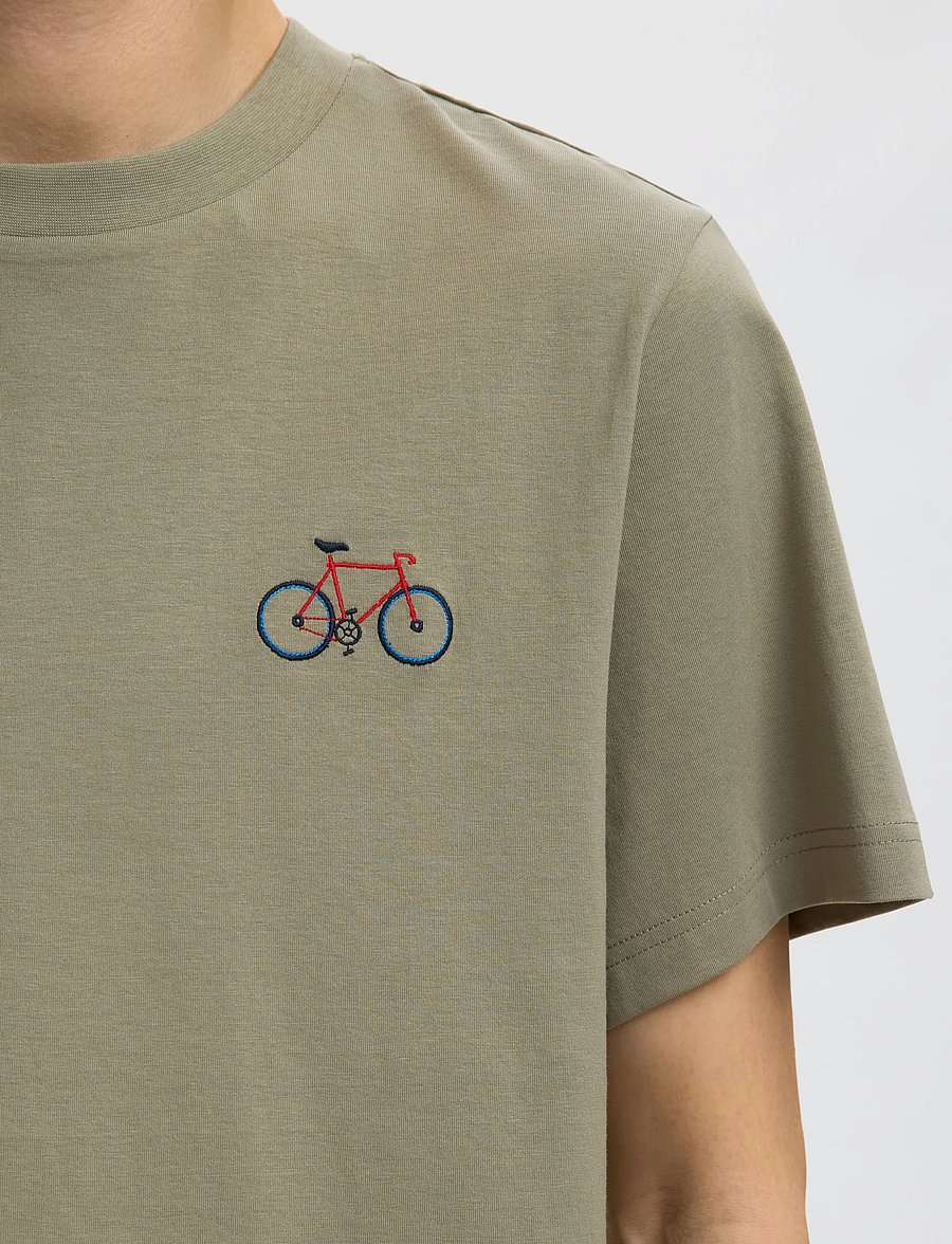 Selected - SLHREG-RIPLEY SS EMB TEE EX - kurzärmelige t-shirts - vetiver - 4