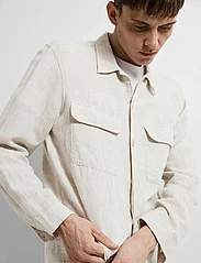 Selected Homme - SLHMADS-LINEN OVERSHIRT LS NOOS - mężczyźni - pure cashmere - 5