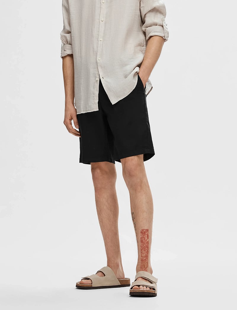 Selected - SLHSLIM-MILES FLEX SHORTS NOOS - chinos shorts - black - 0