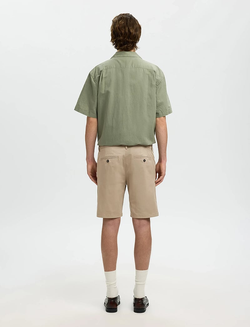 Selected - SLMSLIM-MILES FLEX SHORTS NOOS - chinos shorts - greige - 2