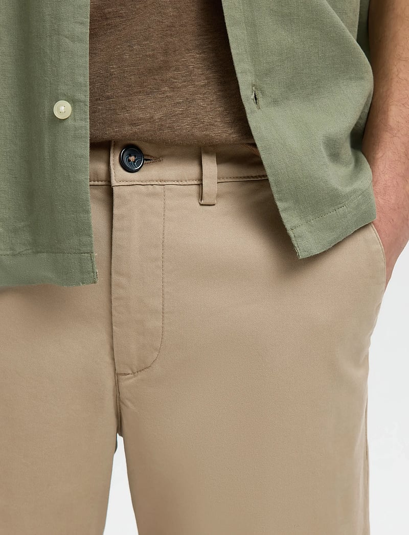 Selected - SLMSLIM-MILES FLEX SHORTS NOOS - chinos shorts - greige - 4