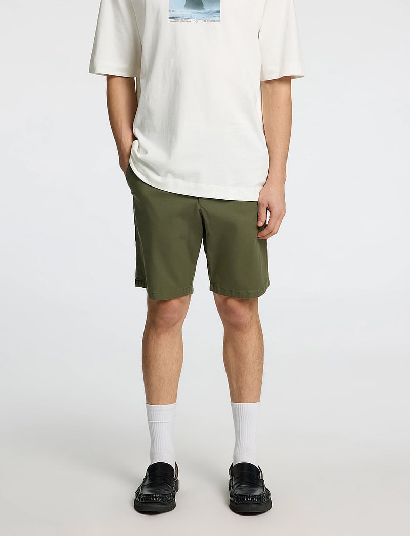 Selected - SLMSLIM-MILES FLEX SHORTS NOOS - chinos shorts - kalamata - 5