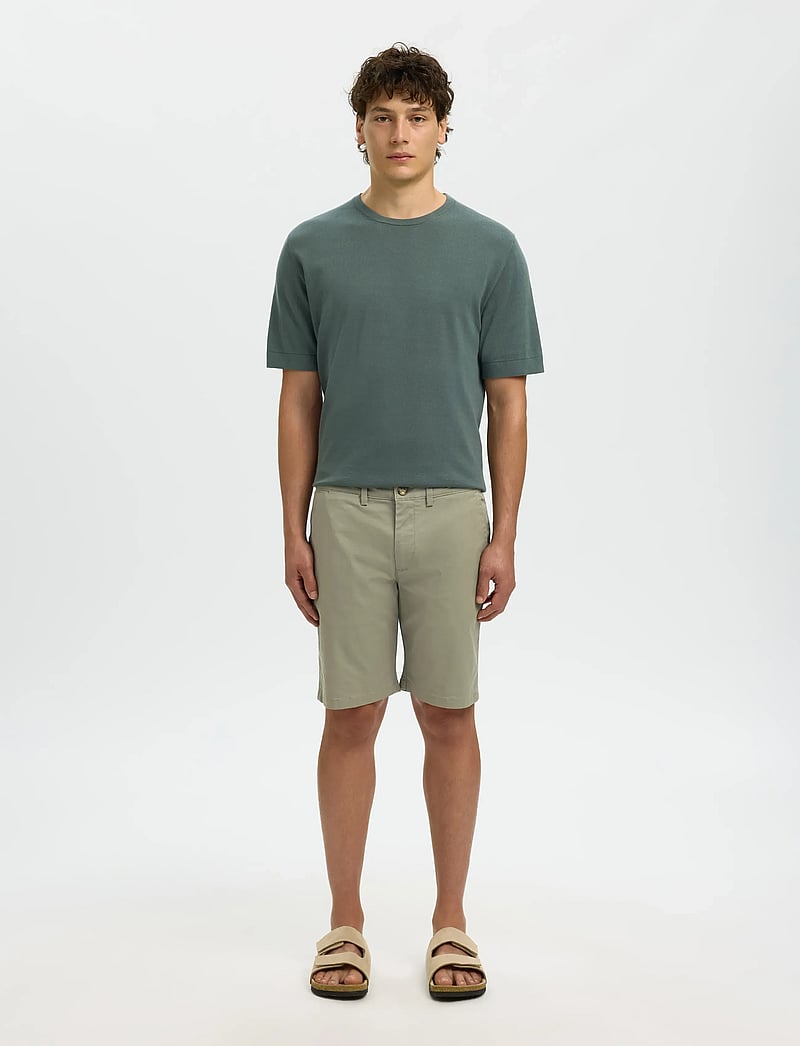 Selected - SLMSLIM-MILES FLEX SHORTS NOOS - chinos shorts - vetiver - 3
