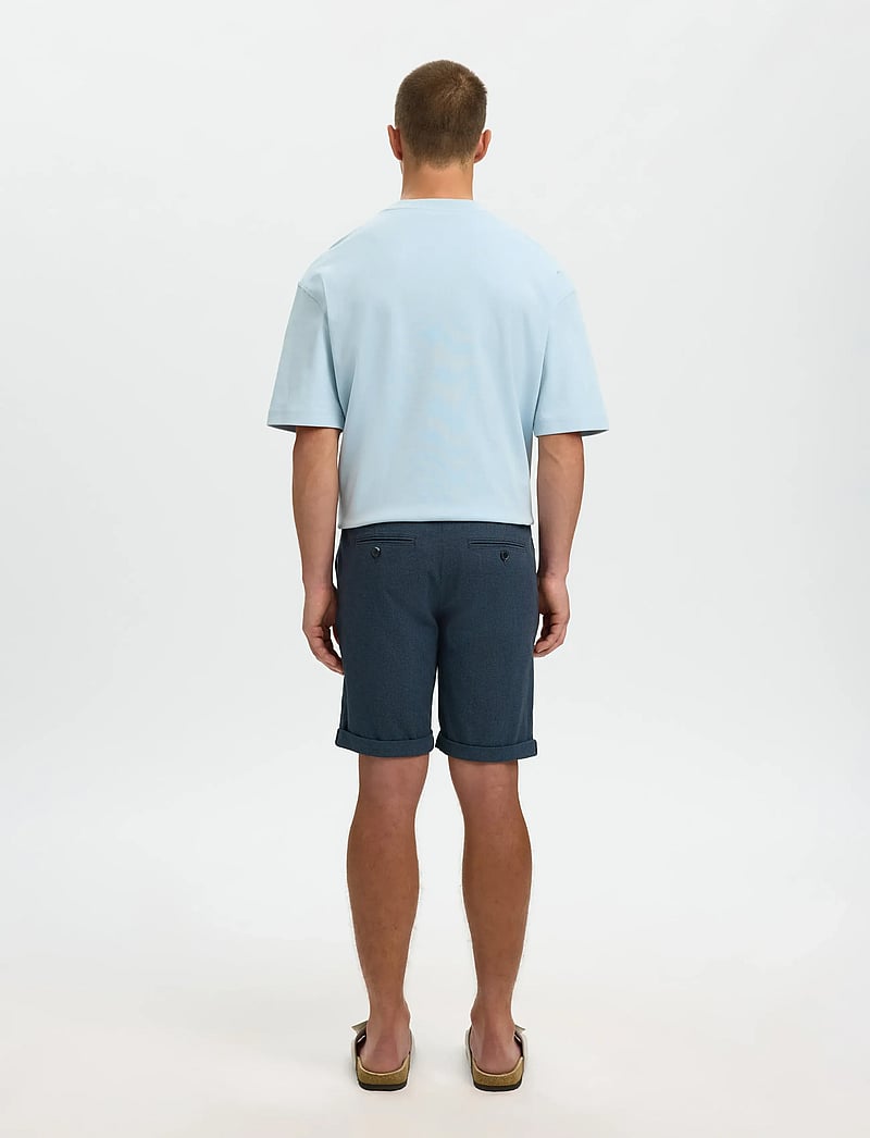 Selected - SLMSLIM-LUTON FLEX SHORTS NOOS - chinos shorts - dark sapphire - 2