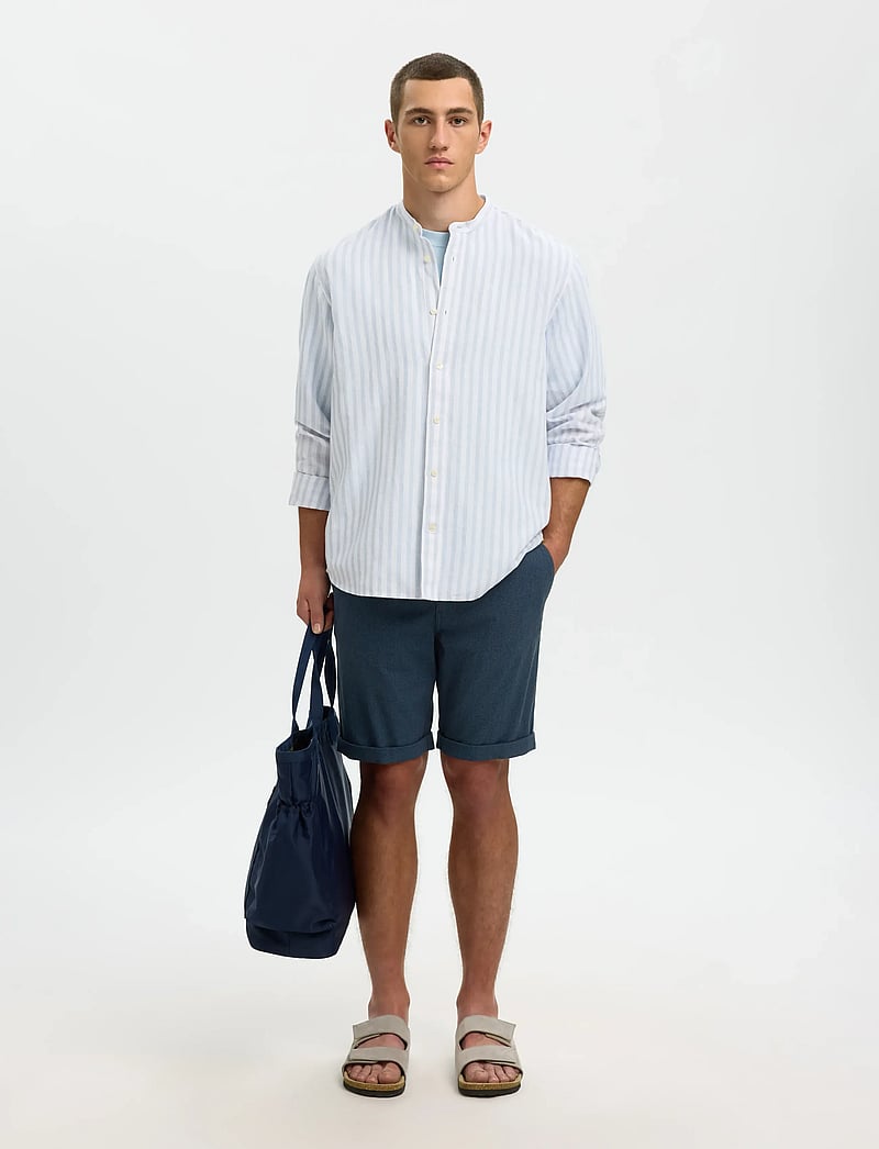 Selected - SLMSLIM-LUTON FLEX SHORTS NOOS - chinos shorts - dark sapphire - 5