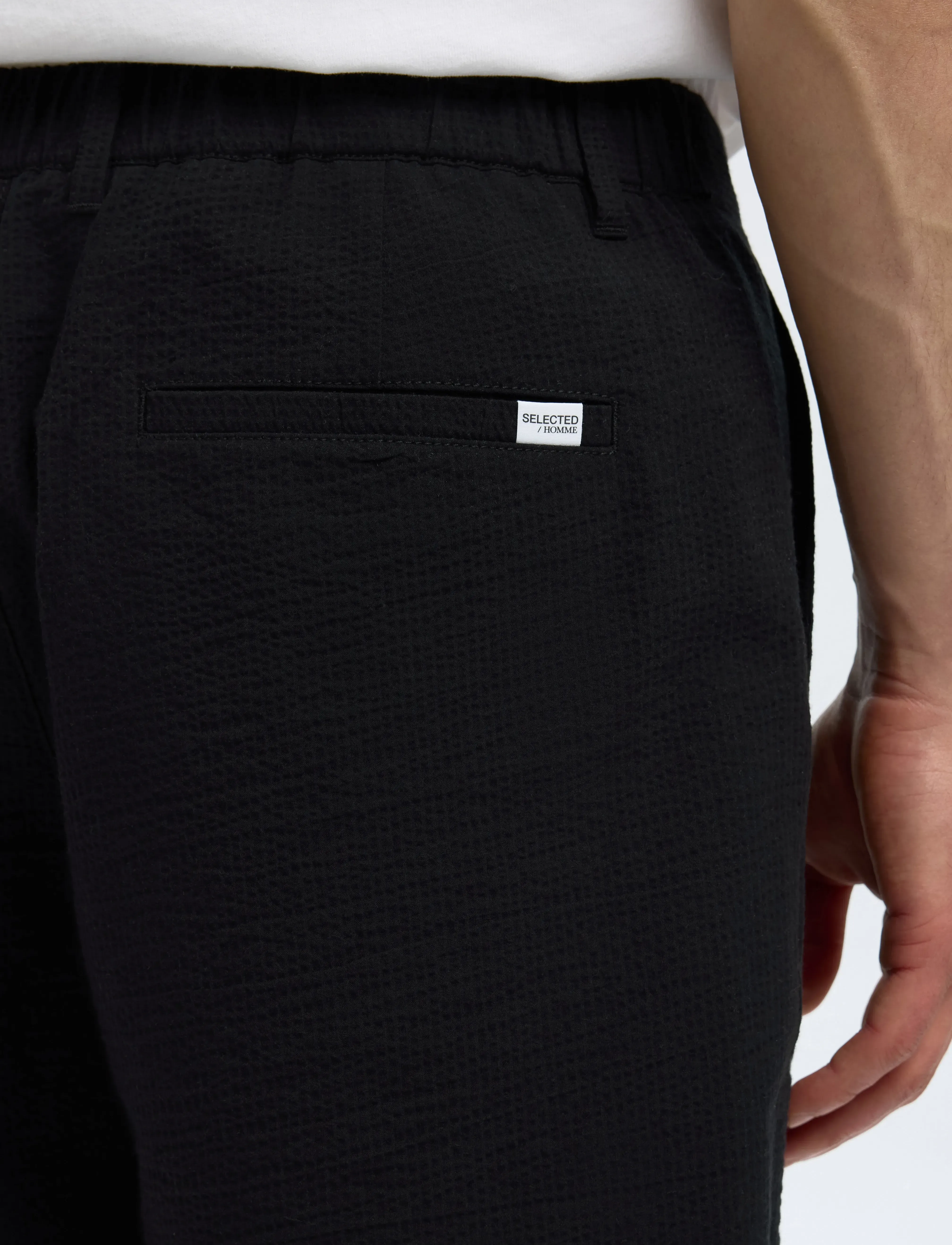 Selected - SLHREGULAR-KARL SEERSUCKER SHORTS NOOS - casual shorts - black - 3