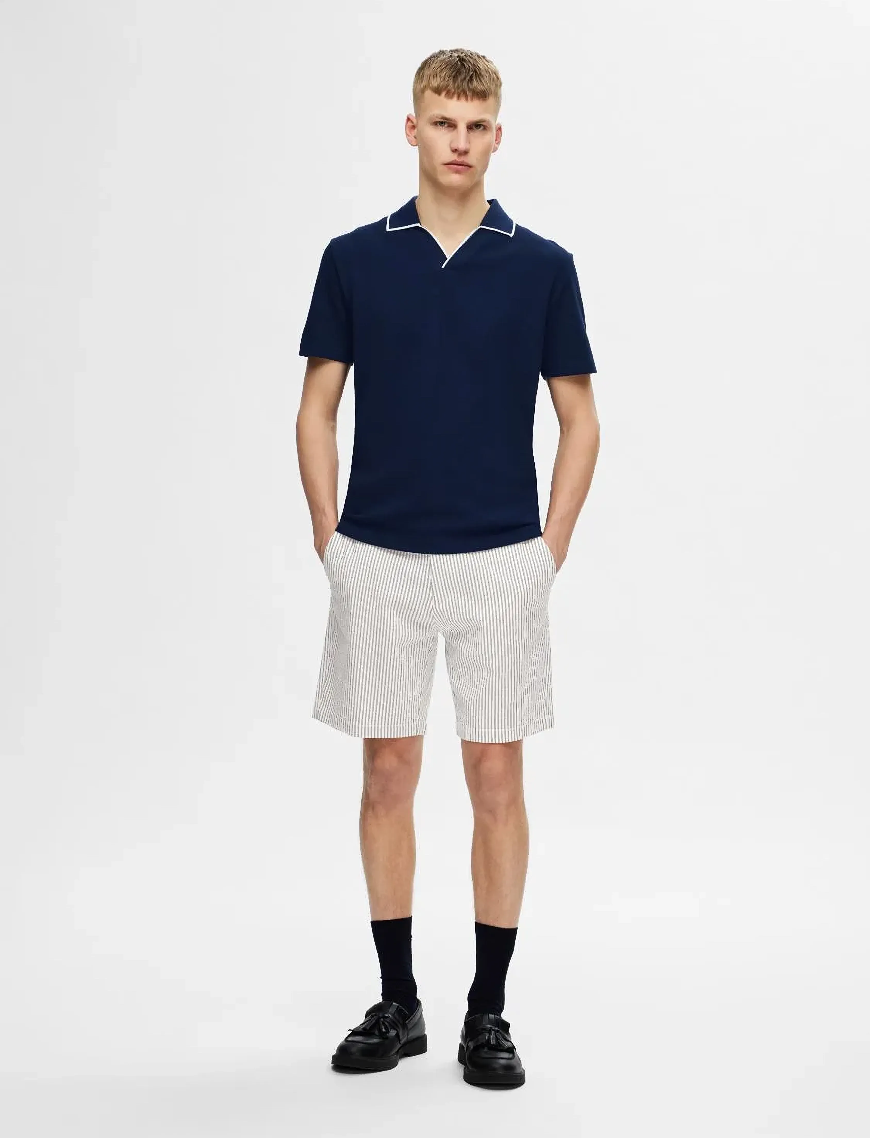 Selected - SLHREGULAR-KARL SEERSUCKER SHORTS NOOS - casual shorts - dark sapphire - 4