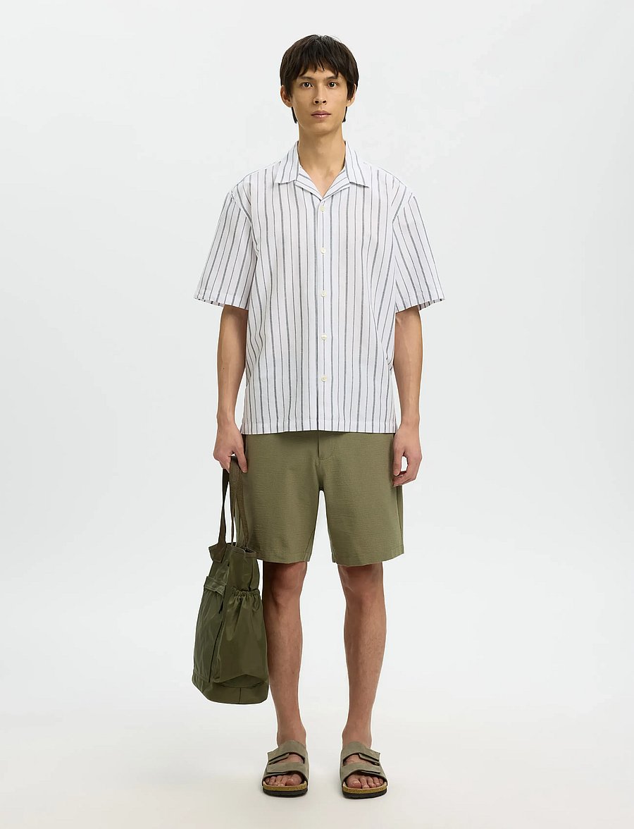 Selected - SLHREGULAR-KARL SEERSUCKER SHORTS NOOS - freizeitshorts - deep lichen green - 3