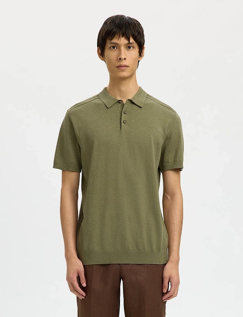 Selected - SLHBERG SS KNIT POLO NOOS - knitted polos - deep lichen green - 0