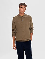 Selected Homme - SLHBERG LS KNIT POLO NOOS - gestrickte polohemden - teak - 2