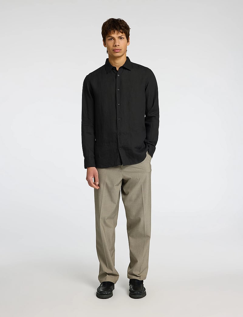 Selected - SLMREGCLAUS KYLIAN LINEN LS SHIRT NOOS - koszule lniane - black - 5