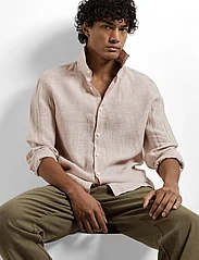 Selected Homme - SLHREGKYLIAN-LINEN SHIRT LS CLASSIC NOOS - linen shirts - pure cashmere - 5