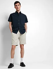 Selected Homme - SLHREG-NEW LINEN SHIRT SS NOOS - lowest prices - sky captain - 3