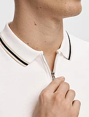 Selected Homme - SLHSLIM-TOULOUSE DETAIL SS POLO NOOS - lyhythihaiset - bright white - 3