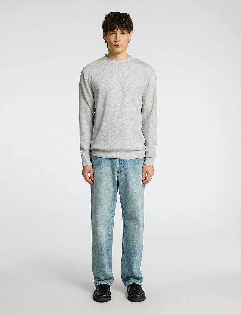 Selected - SLMEMANUEL SOFT CREW NECK SWEAT NOOS - kollektioner - light grey melange - 5