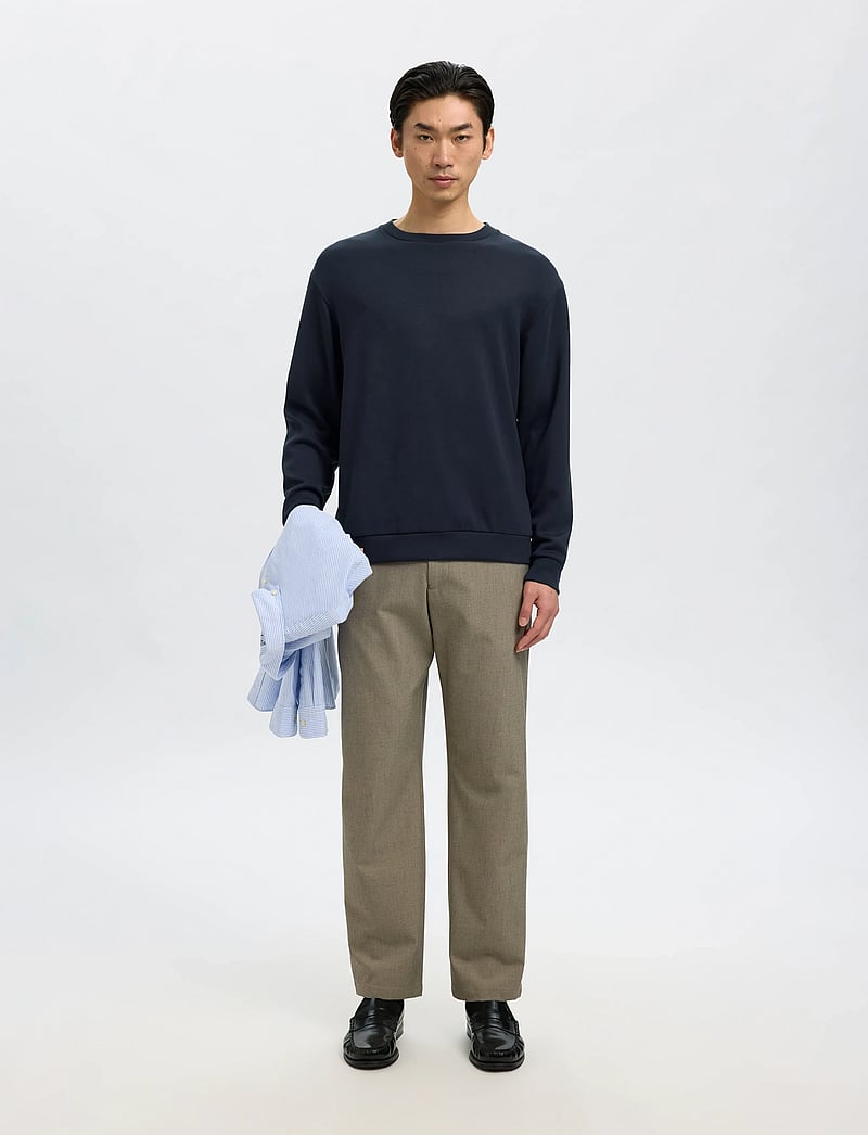 Selected - SLMEMANUEL SOFT CREW NECK SWEAT NOOS - kollektioner - sky captain - 5