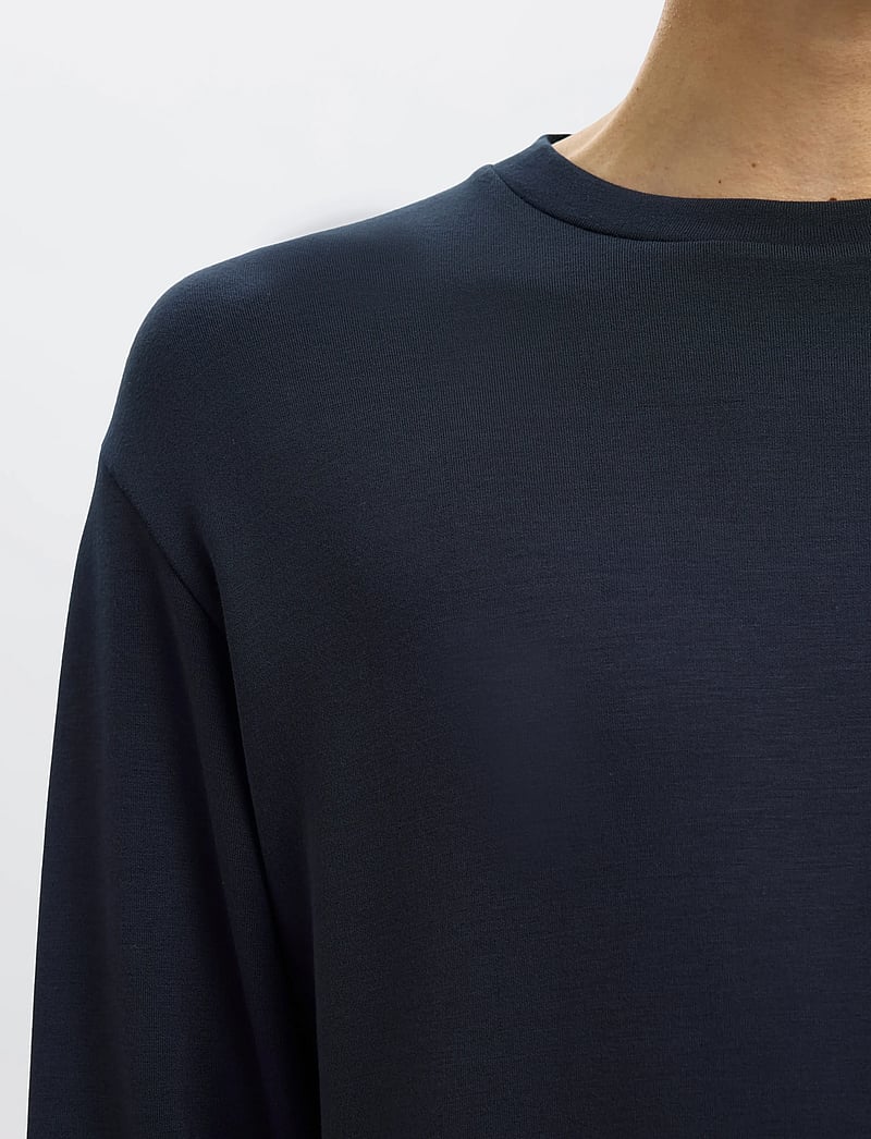 SELETED HOMME SLHEMANUEL Soft Crew Neck Sweat SELETED HOMME SLHEMANUEL Soft Crew Neck Sweat