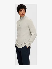 Selected Homme - SLHDANE LS KNIT STRUCTURE HALF ZIP NOOS - half zip jumpers - light grey melange - 1