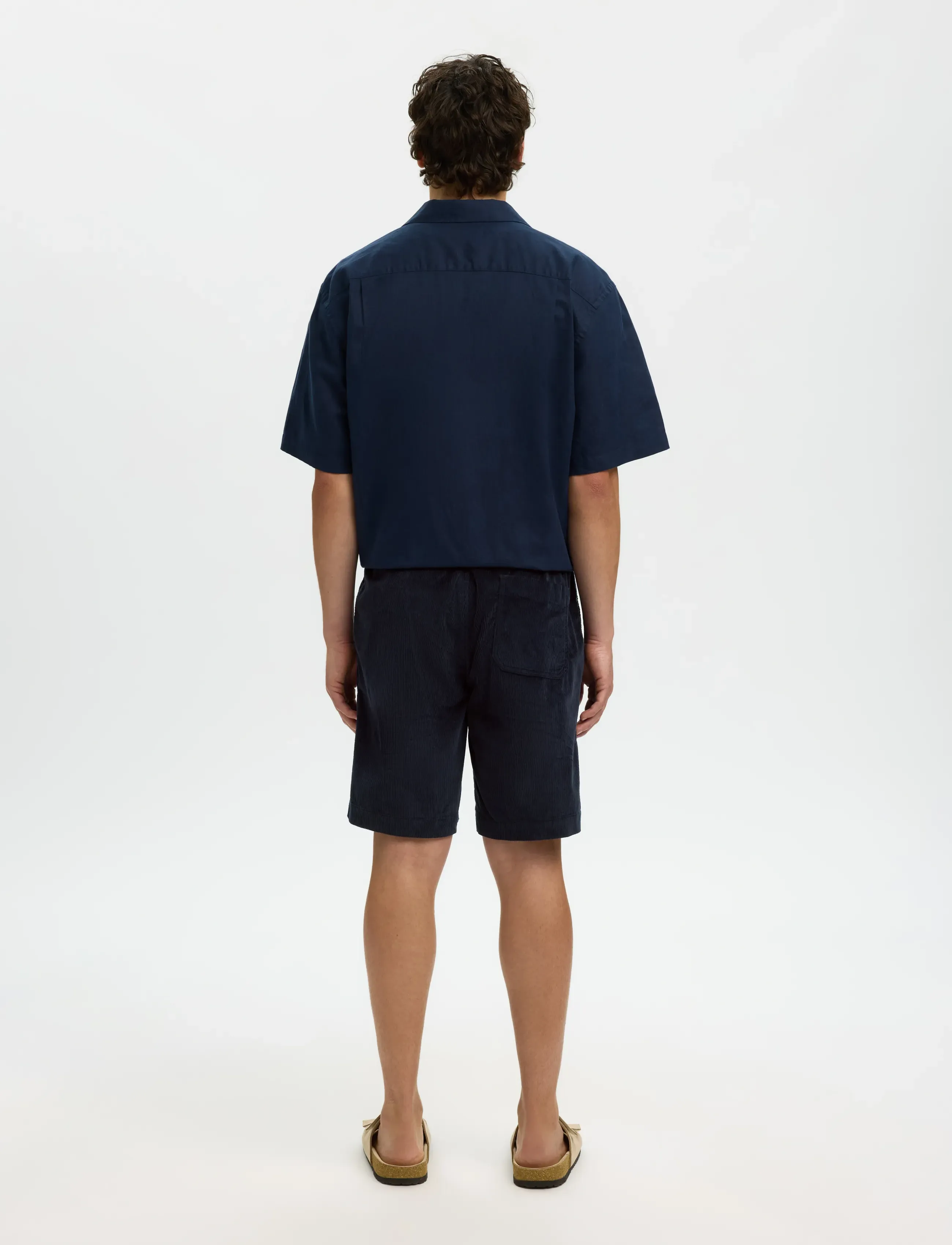 Selected - SLMREGULAR-JACE CORDUROY SHORTS NOOS - lühikesed vabaajapüksid - sky captain - 2