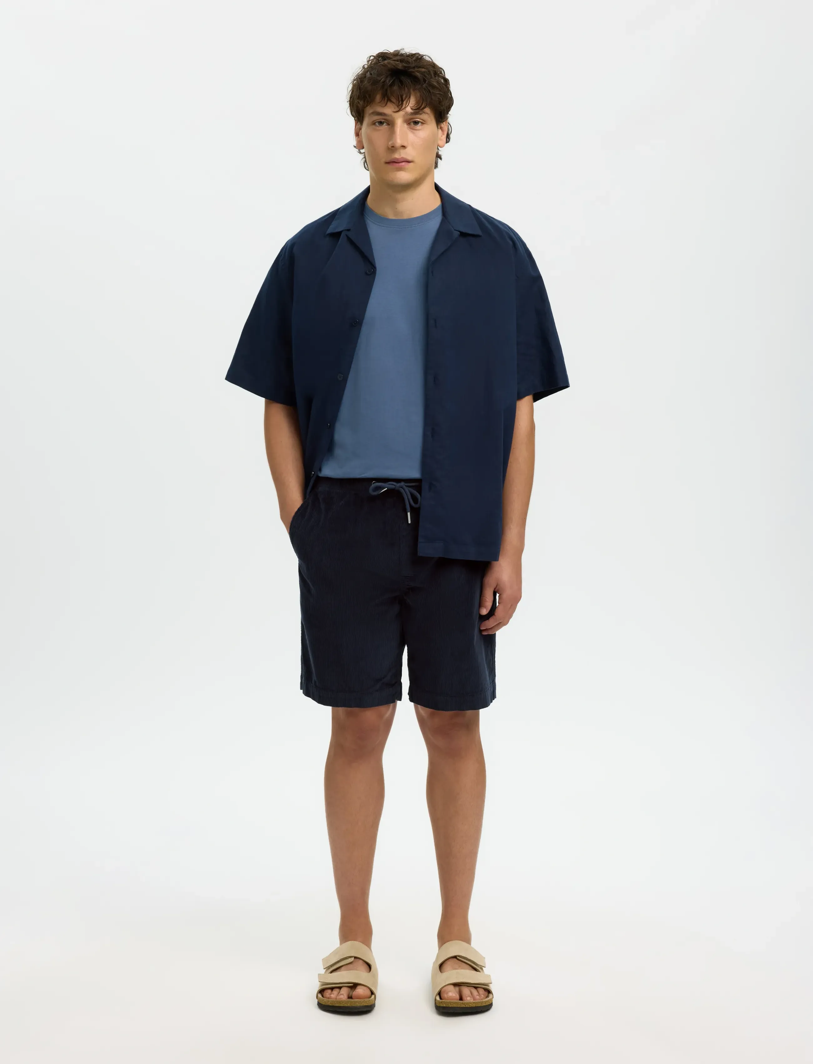 Selected - SLMREGULAR-JACE CORDUROY SHORTS NOOS - lühikesed vabaajapüksid - sky captain - 3