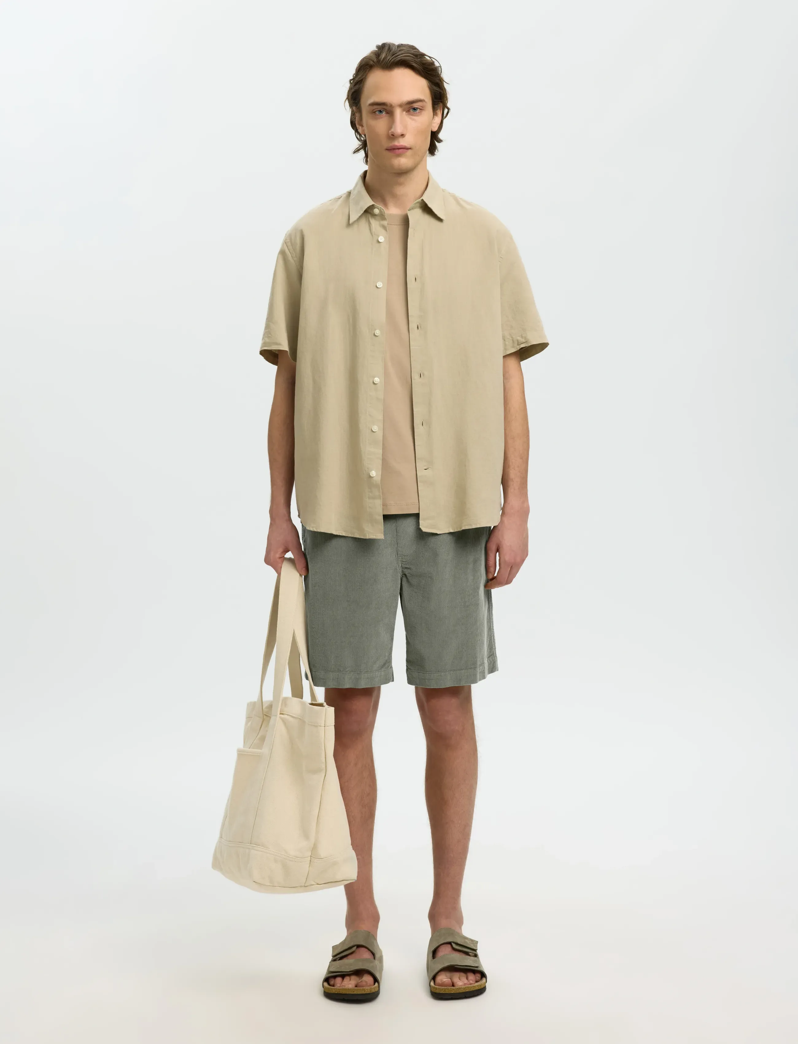 Selected - SLHREGULAR-JACE CORDUROY SHORTS NOOS - casual shorts - vetiver - 3