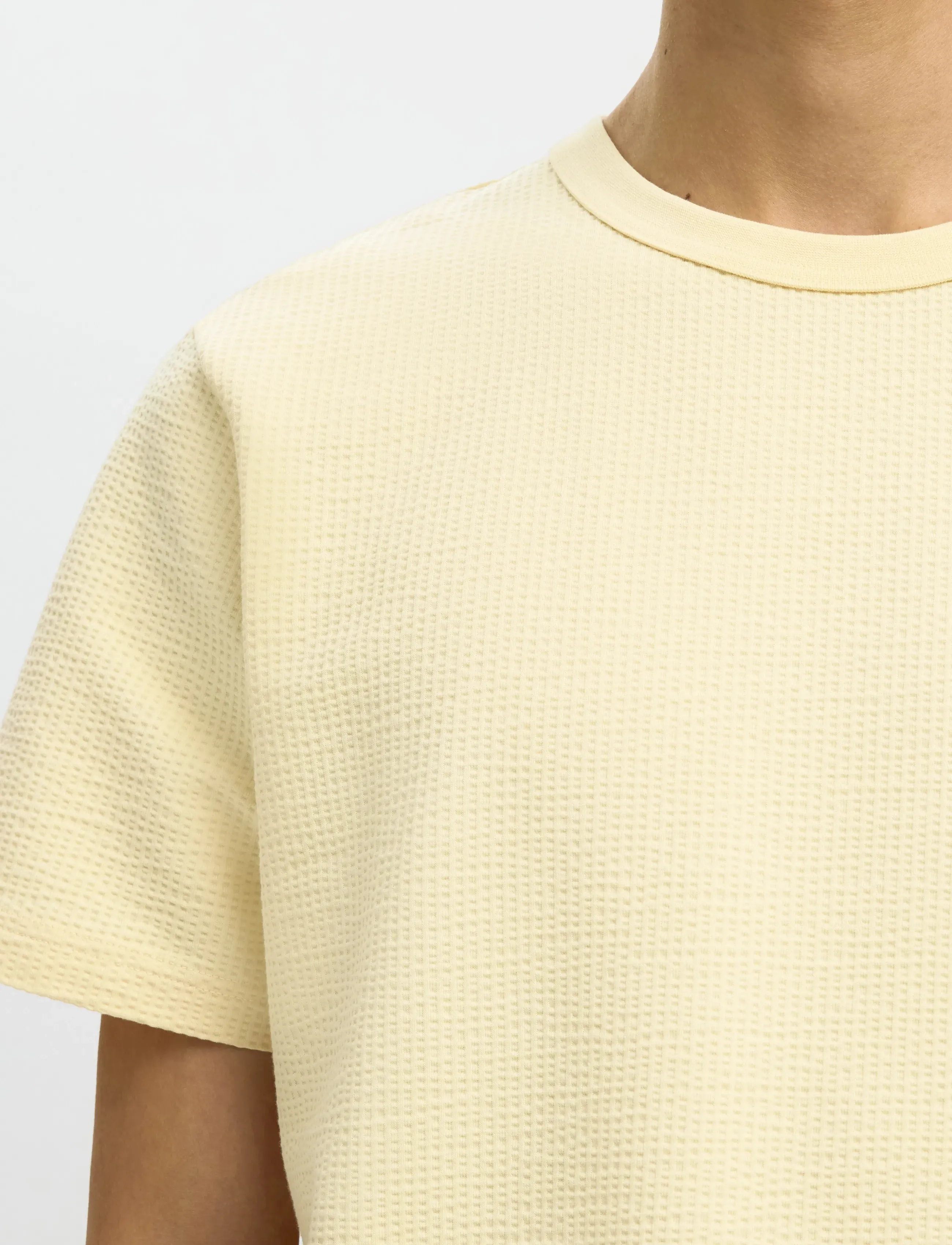 Selected - SLHSANDER SEERSUCKER SS O-NECK TEE - marškinėliai trumpomis rankovėmis - angora - 4