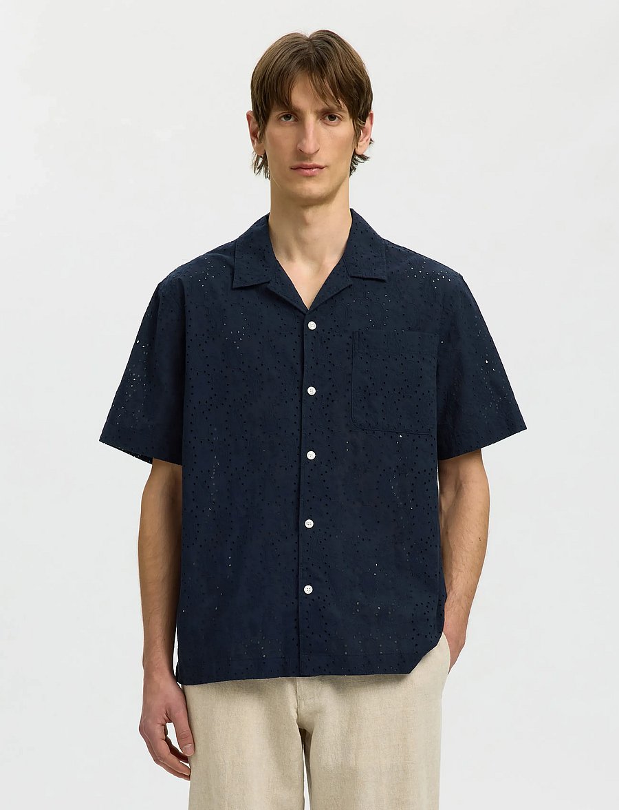 Selected - SLHRLXJAX BRODERIE SS SHIRT - short-sleeved shirts - sky captain - 0