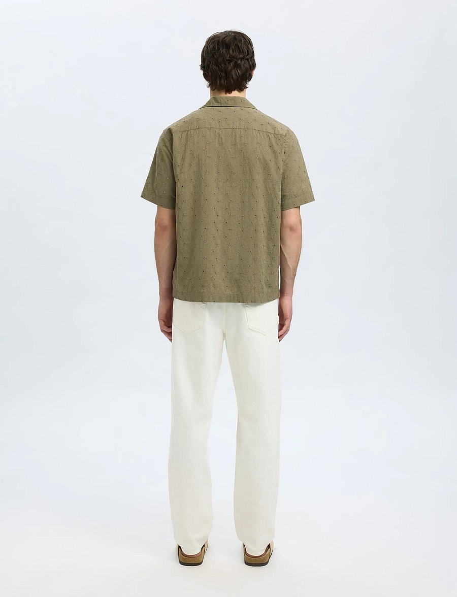 Selected - SLHRLXJAX BRODERIE SS SHIRT - short-sleeved shirts - vetiver - 2