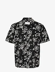 Selected Homme - SLHRELAXNEW-LINEN SHIRT SS RESORT - kortärmade skjortor - black - 0