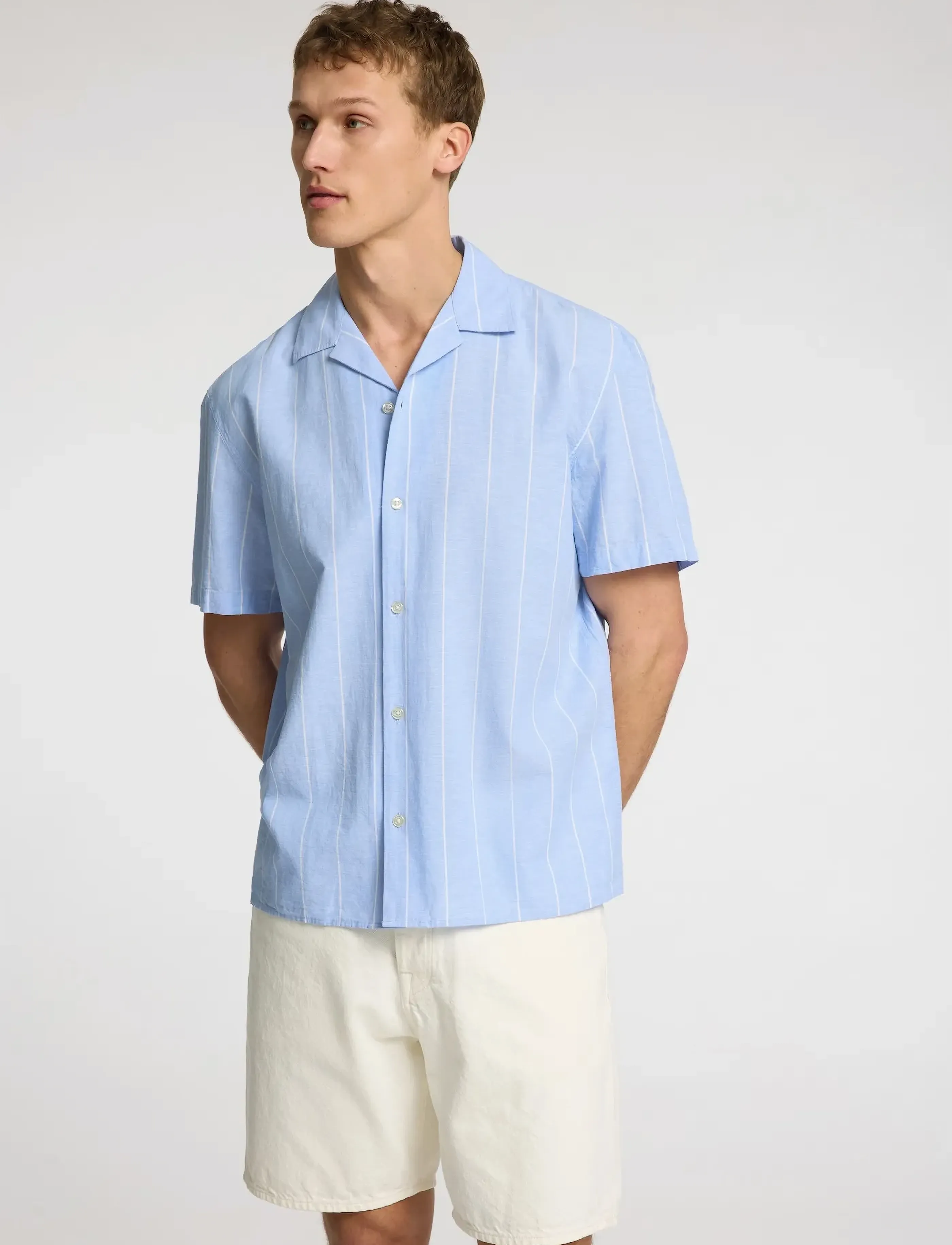 Selected - SLHRELAXSUN SHIRT SS RESORT - hørskjorter - cashmere blue - 3