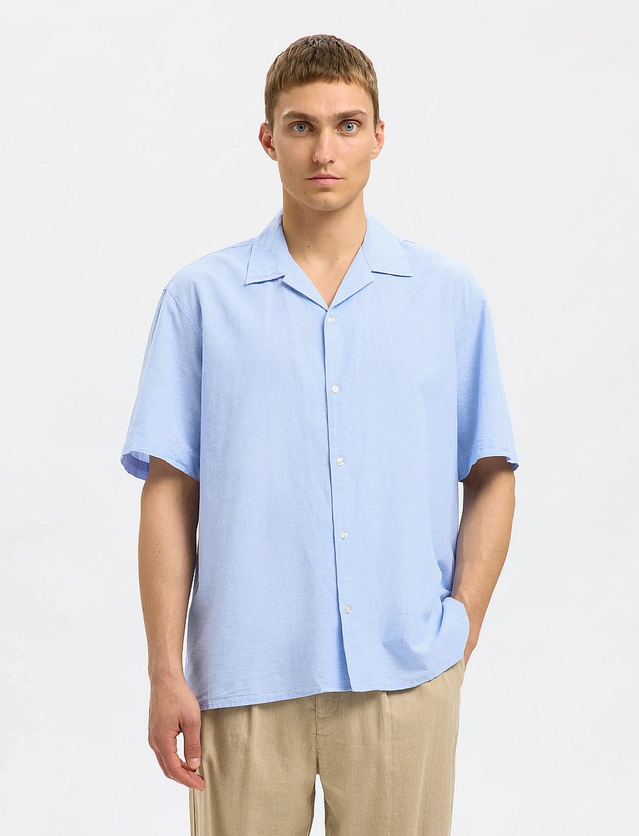 Selected - SLHRELAXSUN SHIRT SS RESORT - linneskjortor - cashmere blue - 0