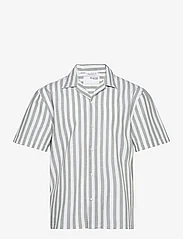 Selected Homme - SLHRELAXNEW-LINEN SHIRT SS RESORT - short-sleeved shirts - desert sage - 0