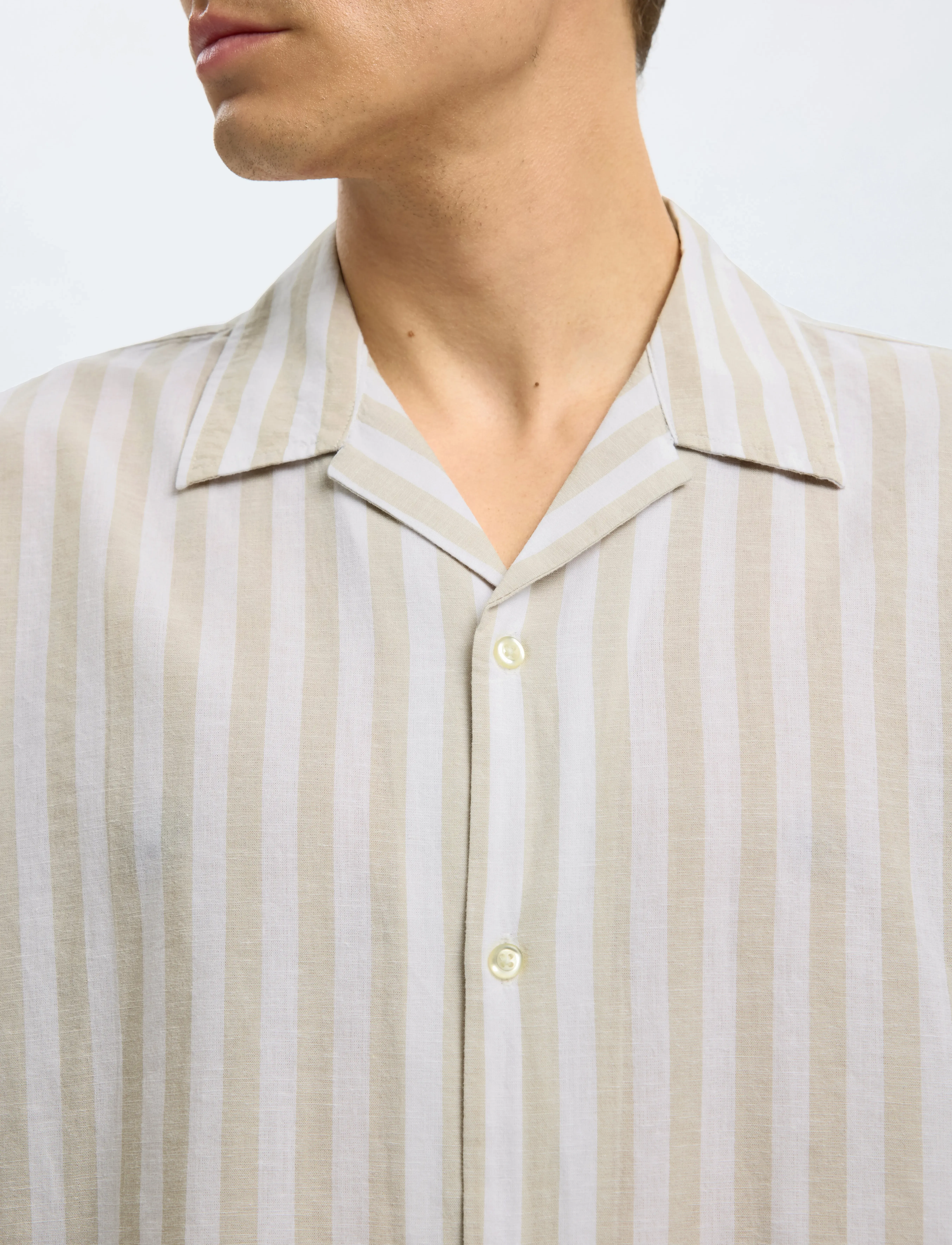 Selected - SLHRELAXSUN SHIRT SS RESORT - hørskjorter - pure cashmere - 4