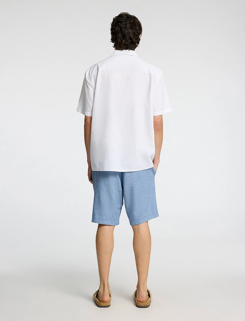 Selected - SLHRELAXSUN SHIRT SS RESORT - hørskjorter - white - 2
