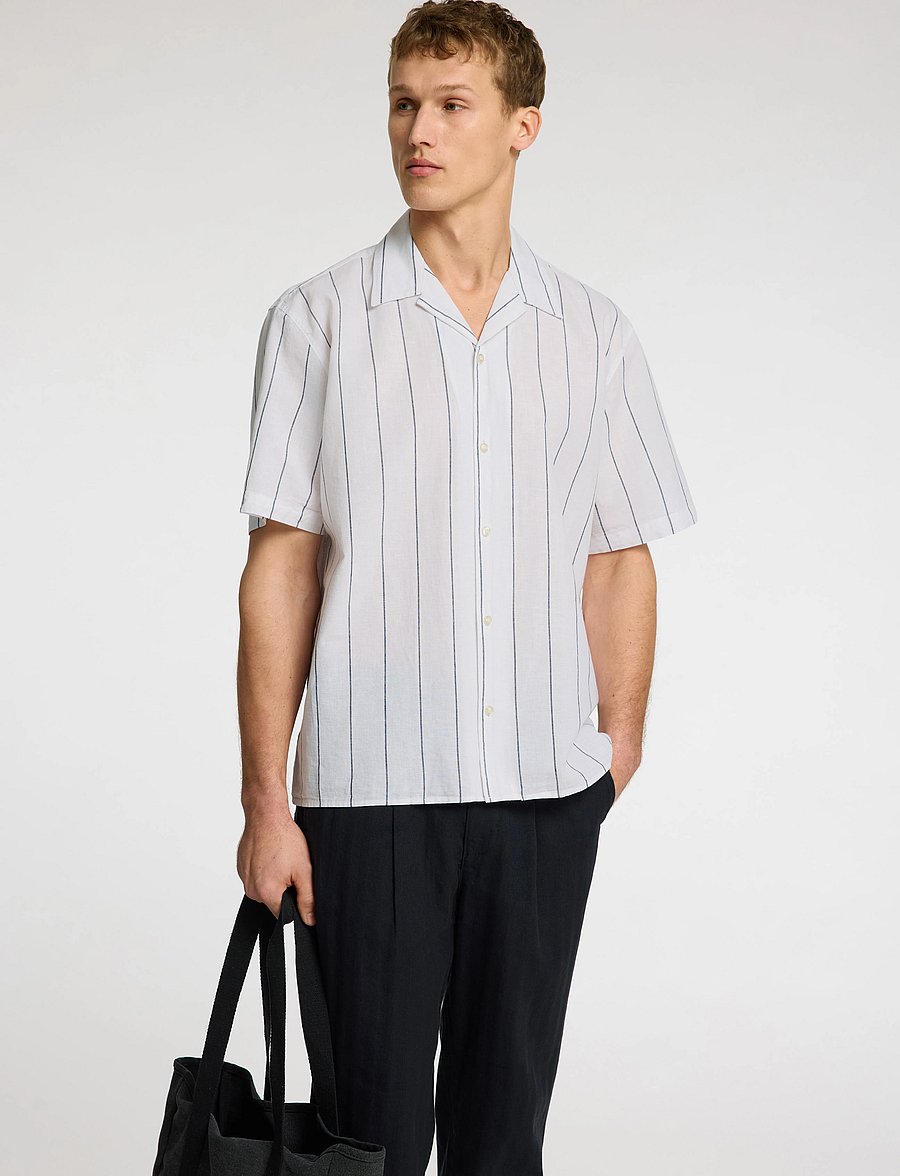 Selected - SLHRELAXSUN SHIRT SS RESORT - hørskjorter - white - 5