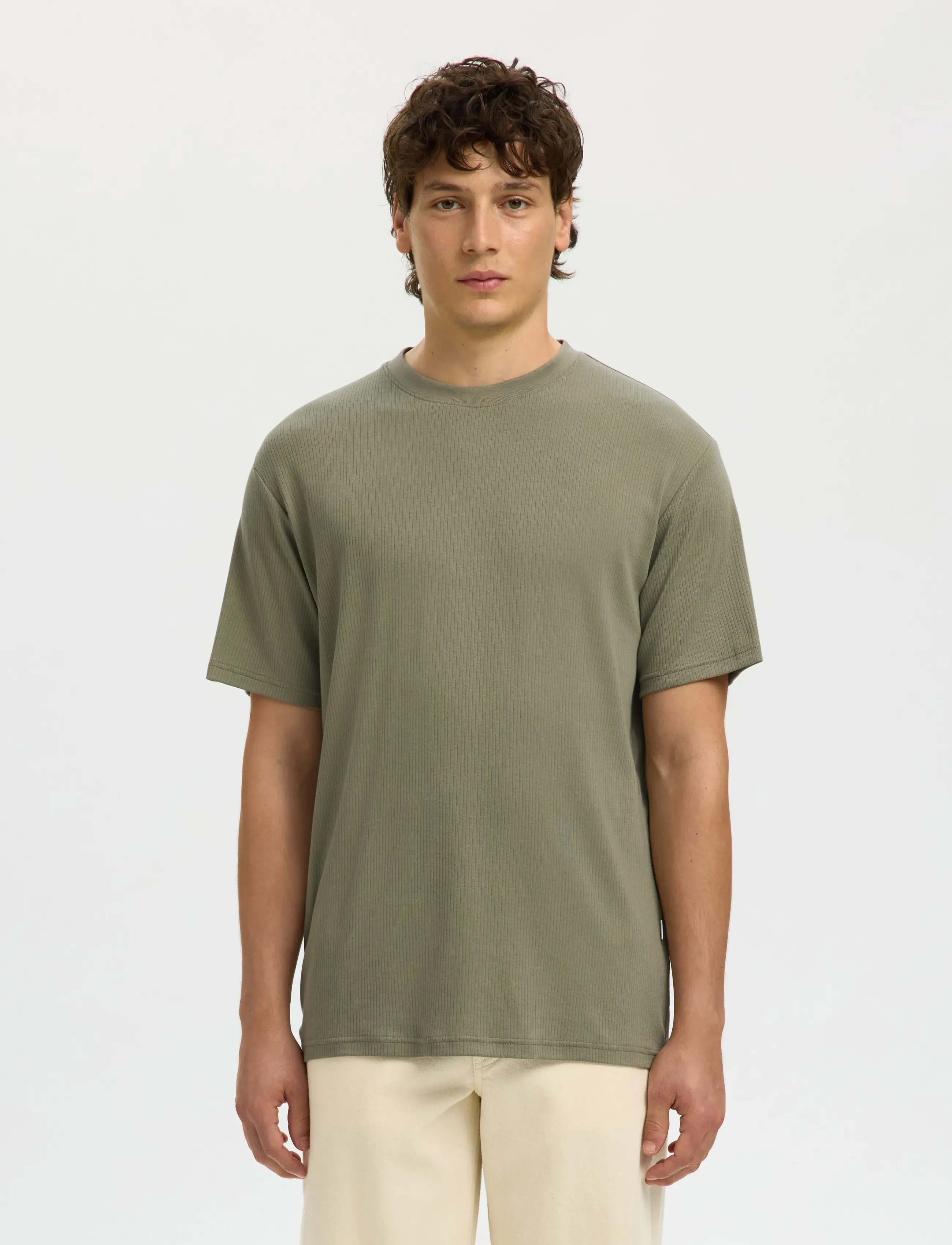 Selected SLMSPENCER RIB SS O-NECK TEE NOOS - Tøj - VETIVER / khaki/green