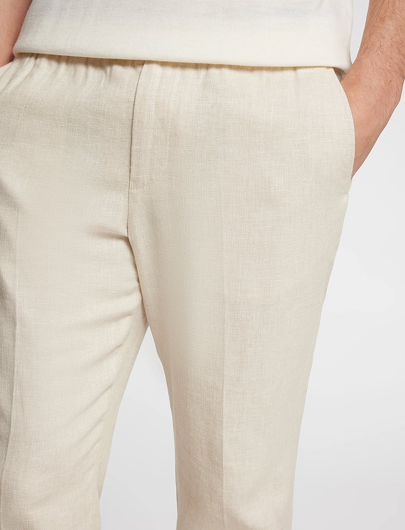 Selected - SLMREG-MALIK SUN TRS NOOS - pantalons en lin - oatmeal - 4
