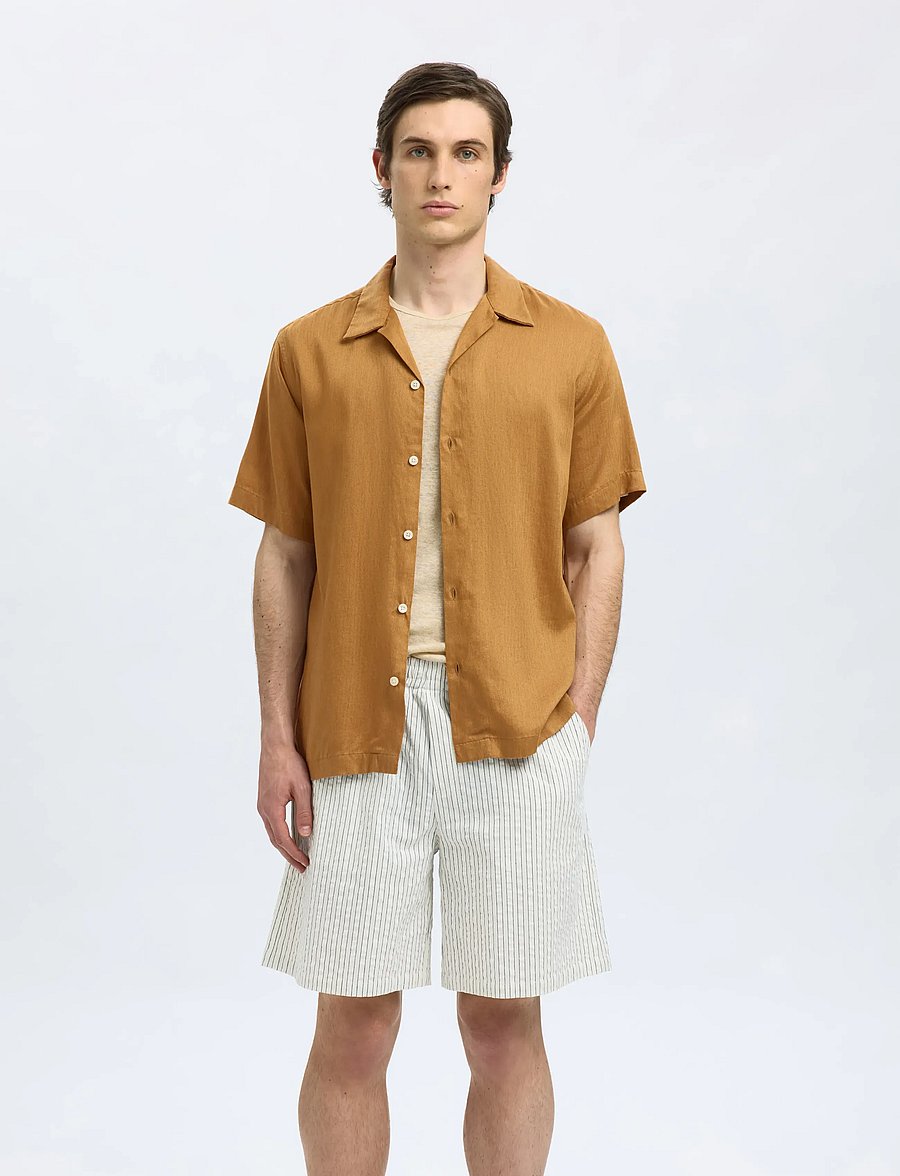 Selected - SLHREGNOA MIX SHIRT SS RESORT - chemises à manches courtes - chipmunk - 0