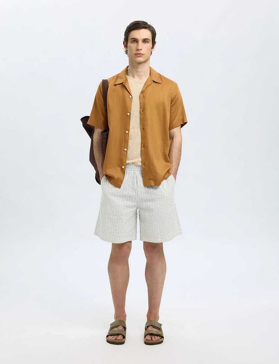 Selected - SLHREGNOA MIX SHIRT SS RESORT - chemises à manches courtes - chipmunk - 4
