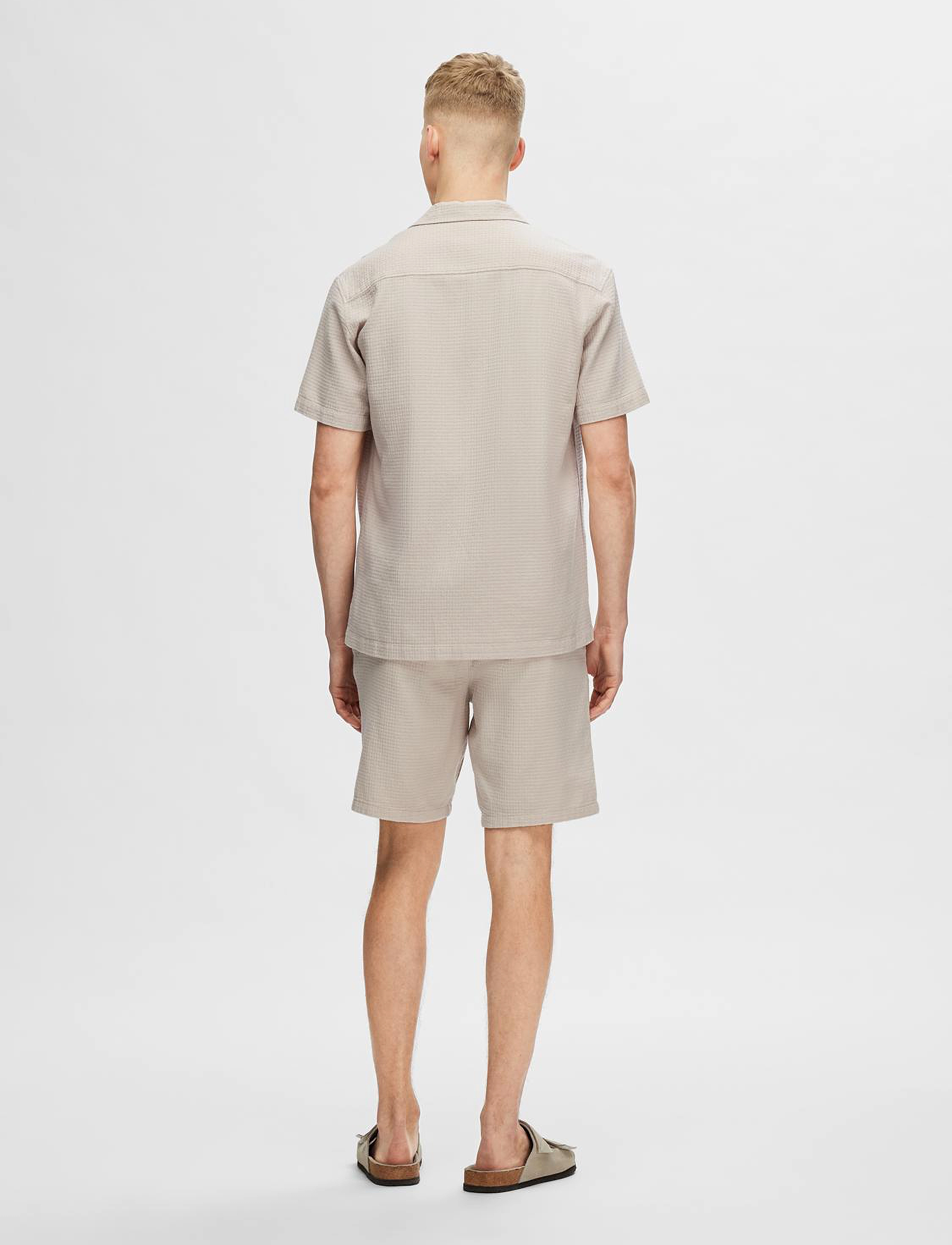 Selected Homme - SLHREG-WEST SHIRT SS RESORT CAMP - oatmeal - 2