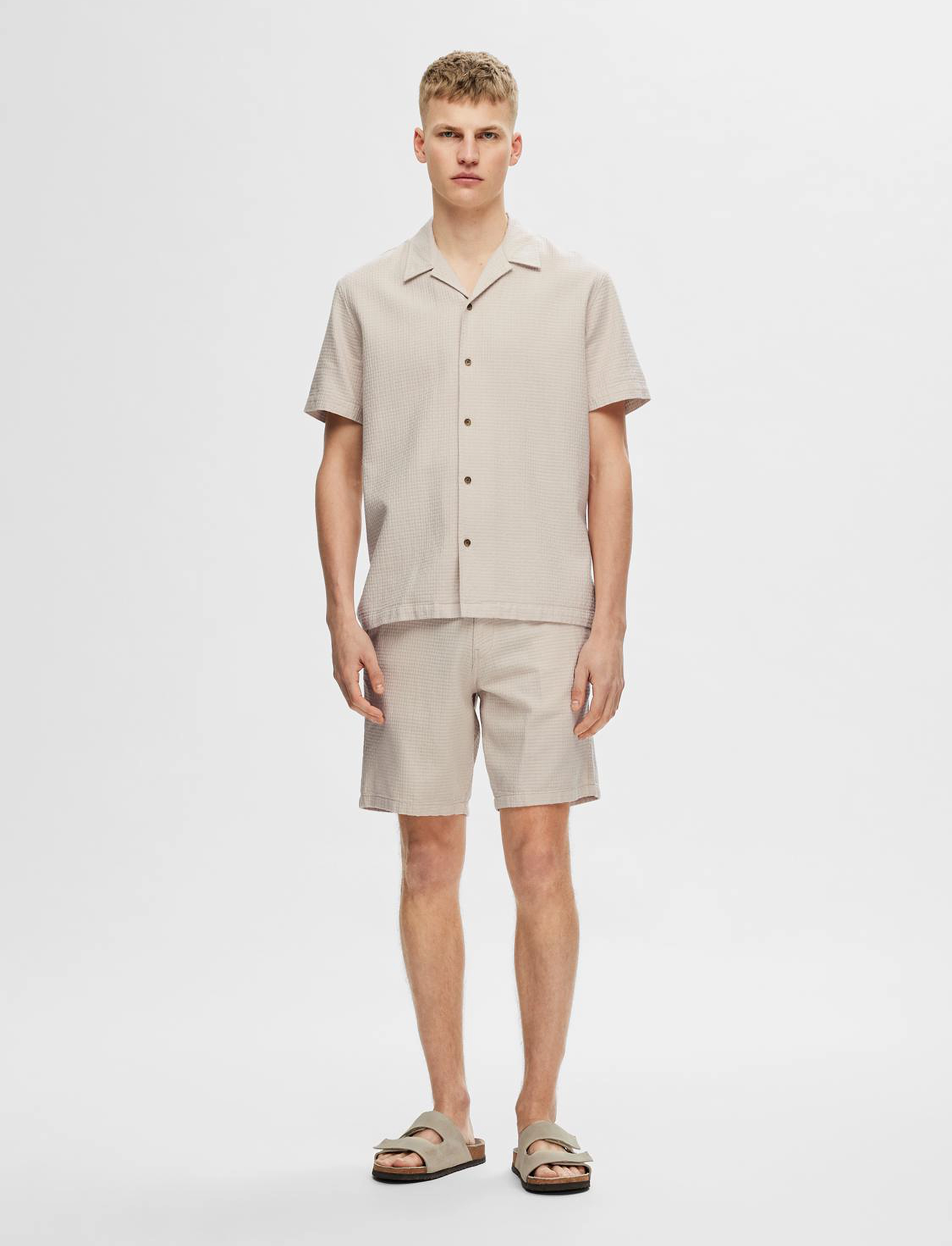 Selected Homme - SLHREG-WEST SHIRT SS RESORT CAMP - oatmeal - 3