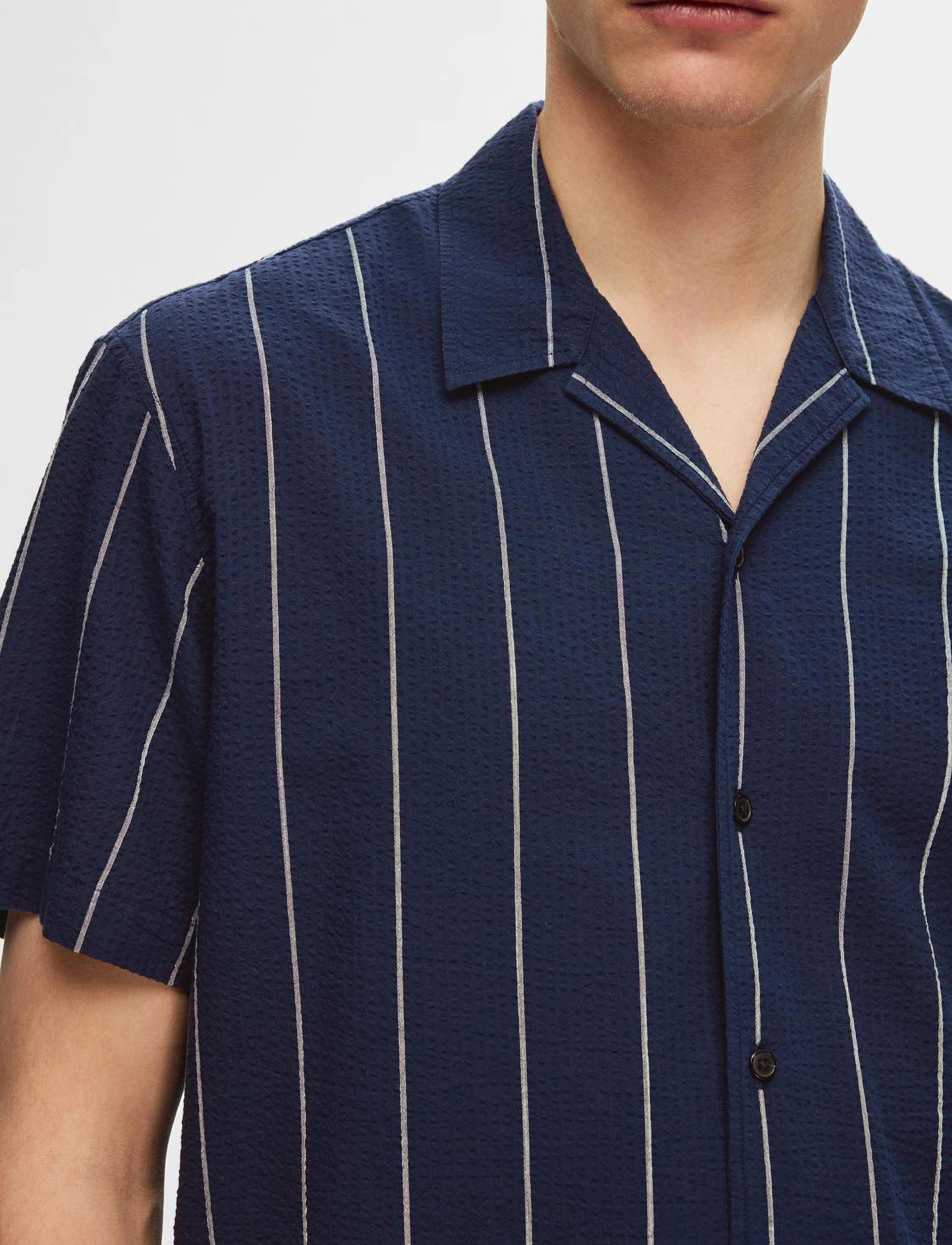 Selected Homme - SLHREG-WEST SHIRT SS RESORT CAMP - sky captain - 5