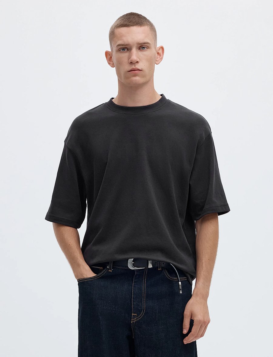Selected - SLMLOOSEOSCAR SS O-NECK TEE NOOS - kurzärmelige t-shirts - black - 0