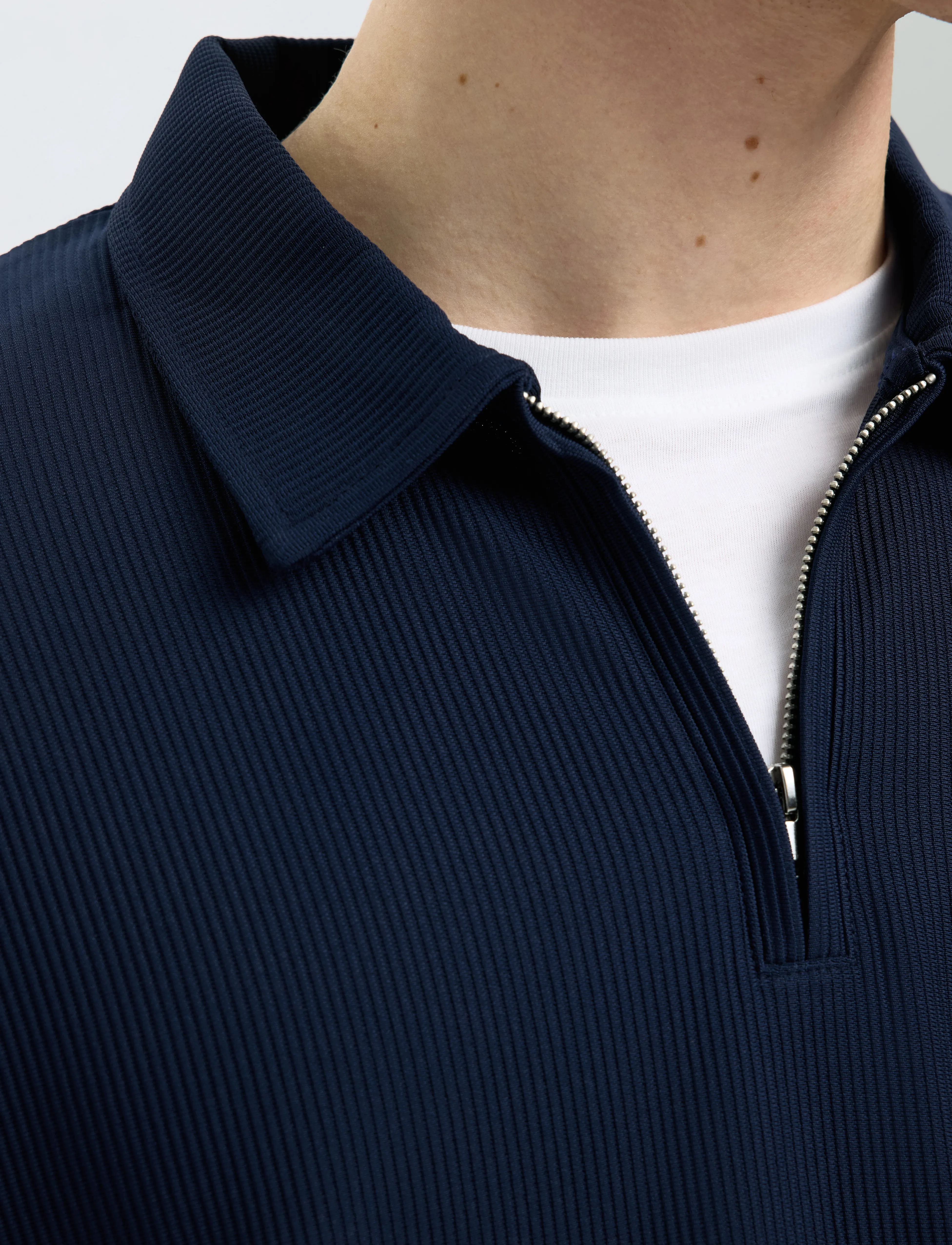 Selected - SLHRELAX-PLISSE HALF ZIP SS POLO EX - lühikeste varrukatega polod - black iris - 4