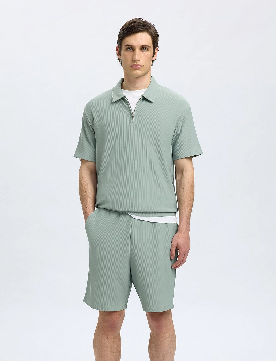 Selected - SLHRELAX-PLISSE HALF ZIP SS POLO EX - kurzärmelig - iceberg green - 0