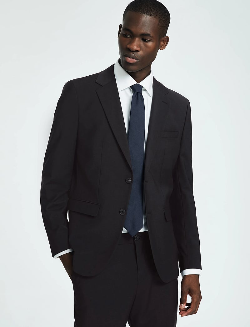 Selected - SLHSLIM-THEO BLZ FLEX NOOS - blazers à boutonnage simple - black - 4